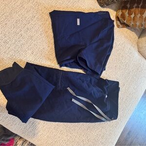 Figs Women’s Scrub Set- Navy